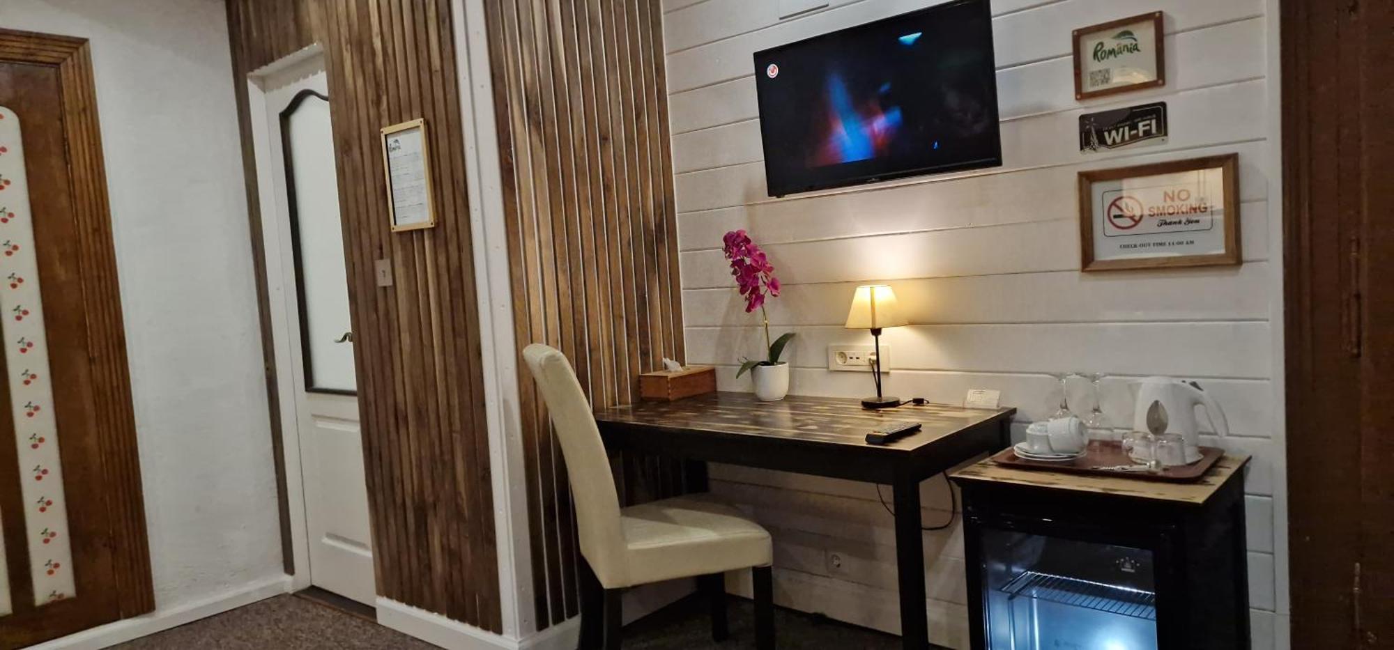 Guesthouse Postavarului Braşov Esterno foto